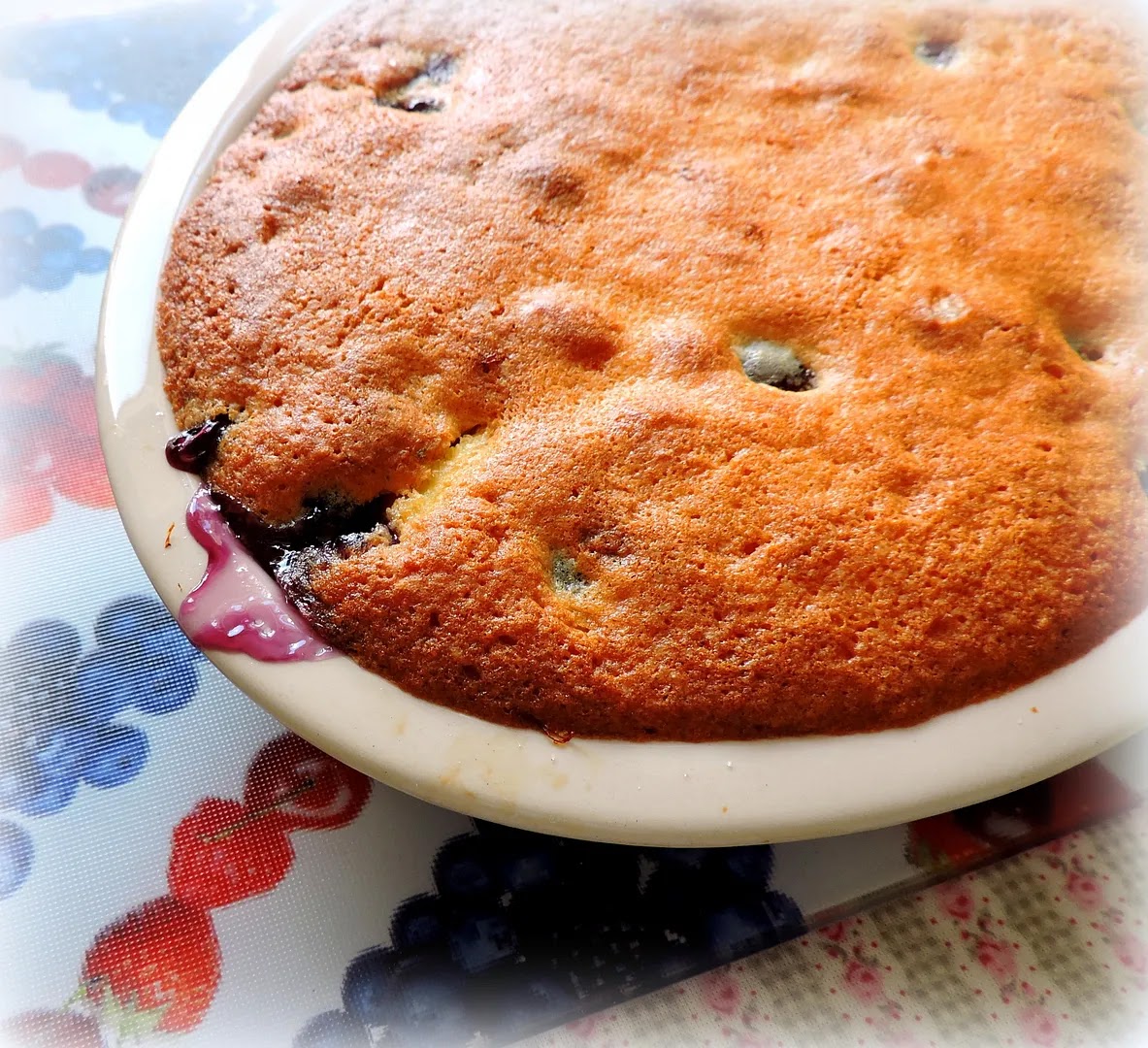 APPLE AND BLUEBERRY EVE PUDDING