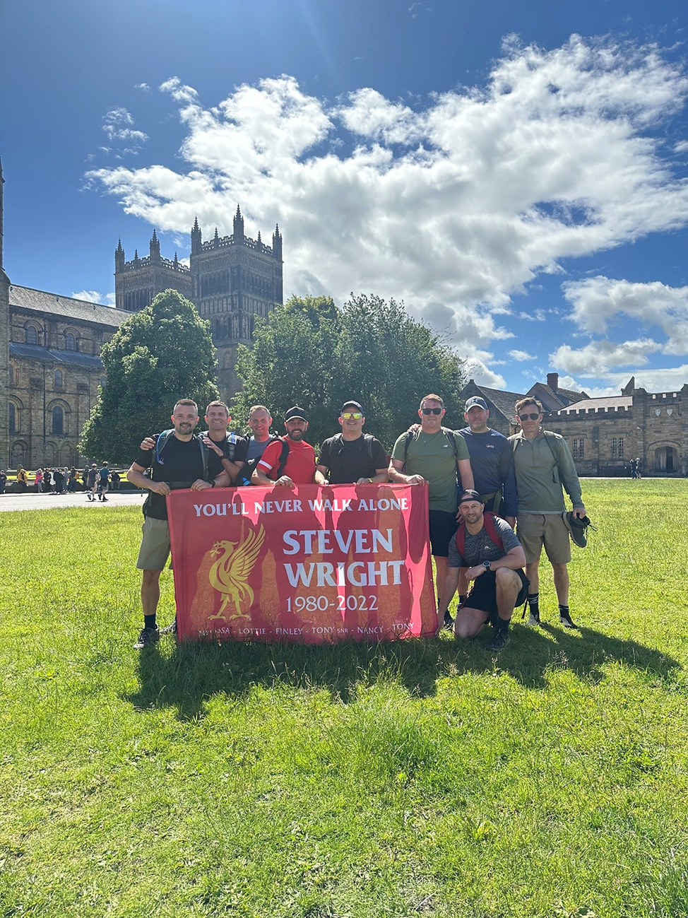 Steven’s family and friends raise over £28,000 as thank you to hospice for his care